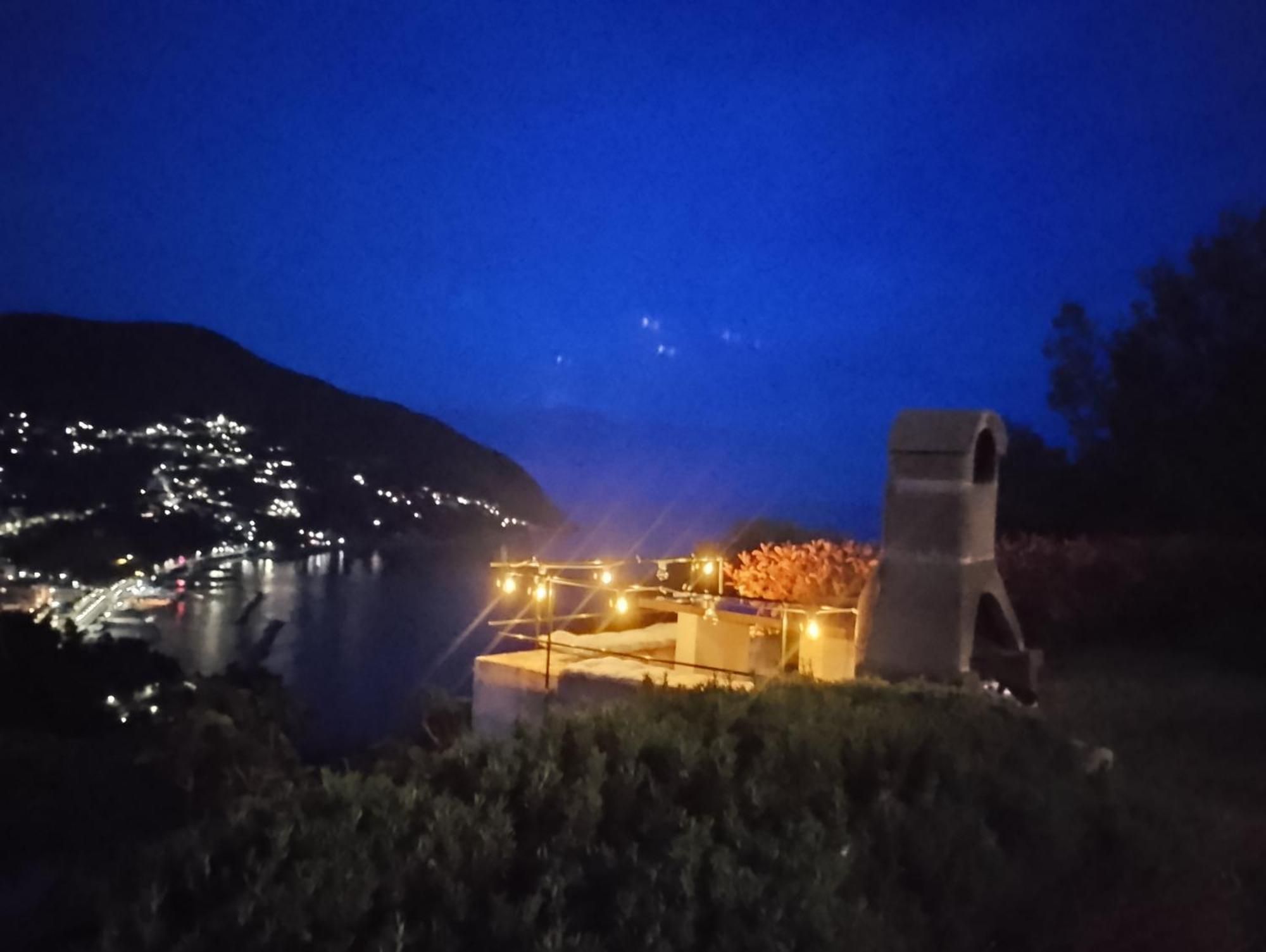 Villa Venino โมเนเลีย ภายนอก รูปภาพ